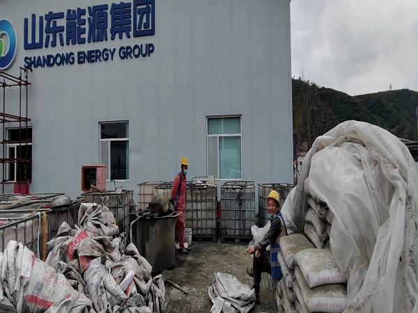 吉木萨尔厂房地面下沉注浆加固